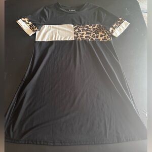 🍬 SHEIN Mommy and Me T-shirt Dress MEDIUM